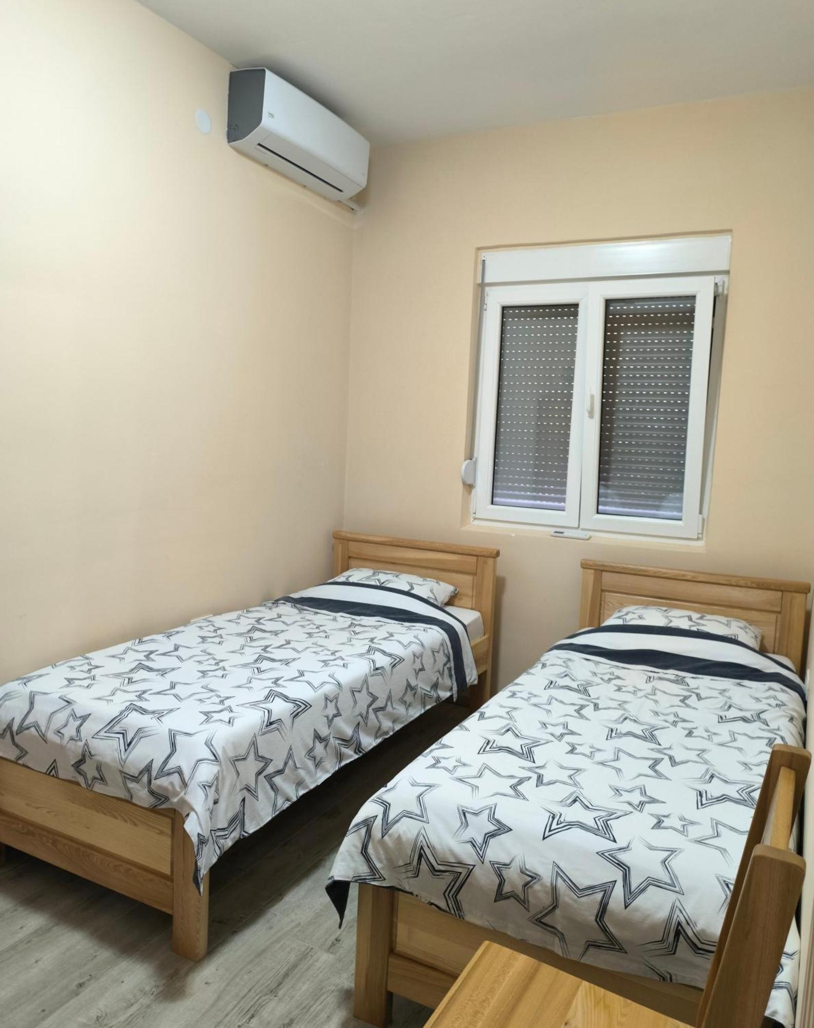 Liprosh Apartment Virpazar Luaran gambar